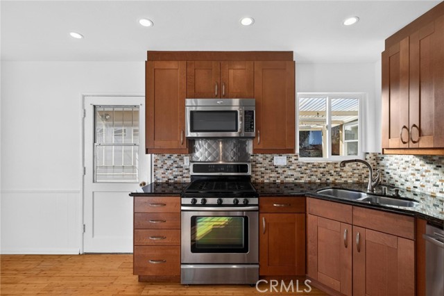 Detail Gallery Image 13 of 49 For 2432 W 237th Pl, Torrance,  CA 90501 - 3 Beds | 1 Baths