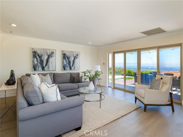 Detail Gallery Image 11 of 75 For 2621 Colt Rd, Rancho Palos Verdes,  CA 90275 - 4 Beds | 3 Baths