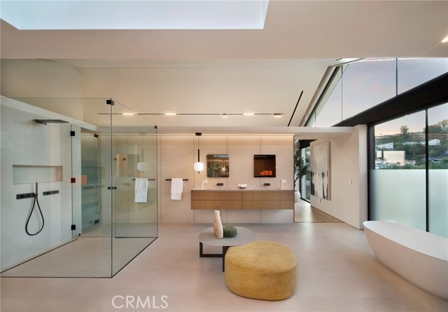 1000 Oriole Drive, Laguna Beach CA: https://media.crmls.org/medias/1af1ca5c-1e3c-47f2-9594-3a16938ec7f8.jpg