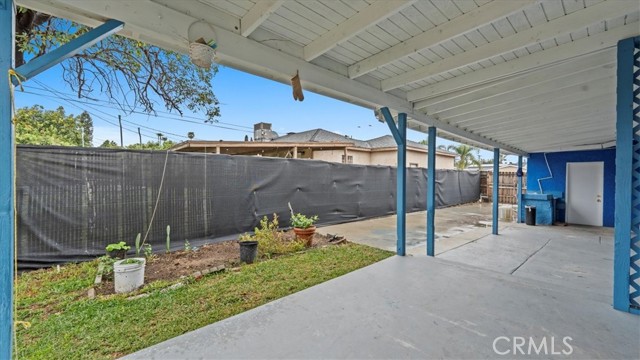 Detail Gallery Image 10 of 13 For 742 S Magnolia, Rialto,  CA 92376 - 4 Beds | 3 Baths