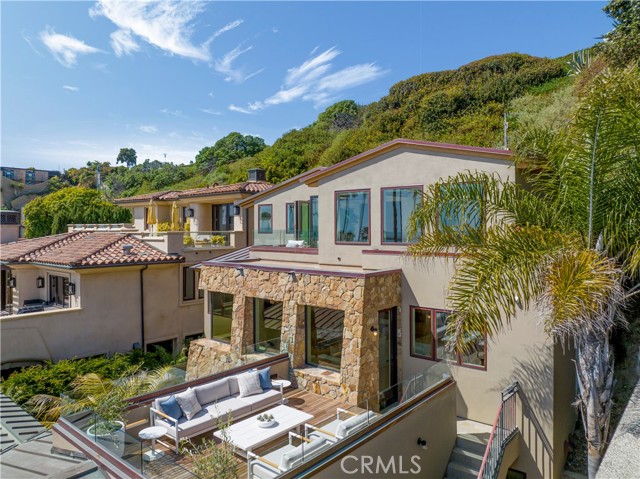 Detail Gallery Image 2 of 43 For 3130 Breakers Dr, Corona Del Mar,  CA 92625 - 3 Beds | 2/1 Baths