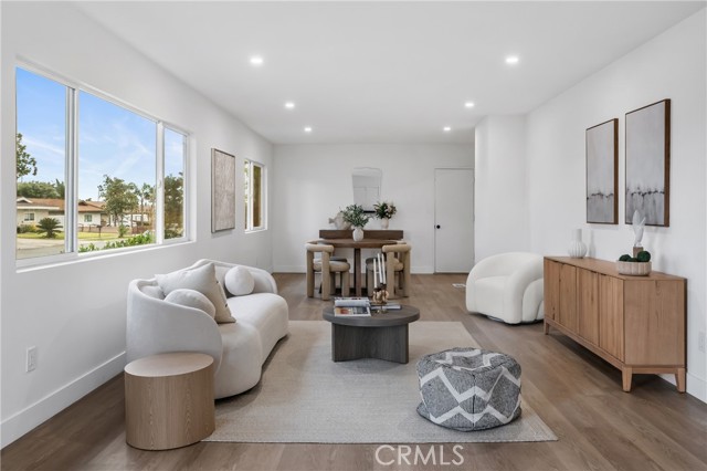 Detail Gallery Image 3 of 42 For 9092 Tangelo, Fontana,  CA 92335 - 3 Beds | 2 Baths