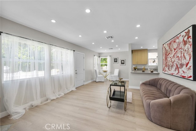 Detail Gallery Image 28 of 41 For 6820 Jellico Ave, Van Nuys,  CA 91406 - 3 Beds | 2 Baths