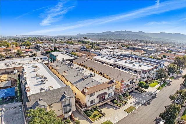 Detail Gallery Image 21 of 25 For 326 E Valencia #C,  Burbank,  CA 91502 - 2 Beds | 2/1 Baths