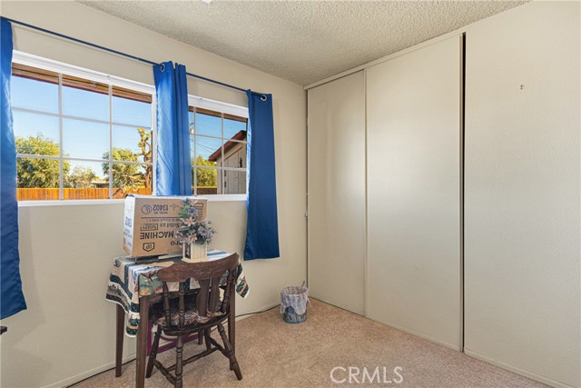 Detail Gallery Image 11 of 28 For 13463 Seminole Rd, Apple Valley,  CA 92308 - 4 Beds | 2 Baths