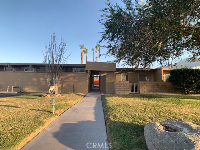 Image 2 for 729  E Louise DR