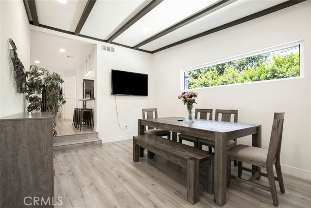 Detail Gallery Image 17 of 43 For 18033 Duncan St, Encino,  CA 91316 - 3 Beds | 2 Baths