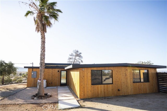 3977 Sage Avenue, Yucca Valley CA: https://media.crmls.org/medias/1af7f634-7862-4cdd-b7e0-9bd4d9bbe938.jpg