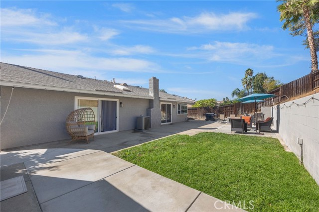 5828 Quiroz, Jurupa Valley CA: https://media.crmls.org/medias/1af8e6be-42a1-4469-82e3-9a3e1ab7862f.jpg