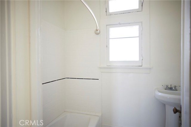 Detail Gallery Image 4 of 26 For 1271 N Wilton Pl #2,  Los Angeles,  CA 90038 - 0 Beds | 1 Baths