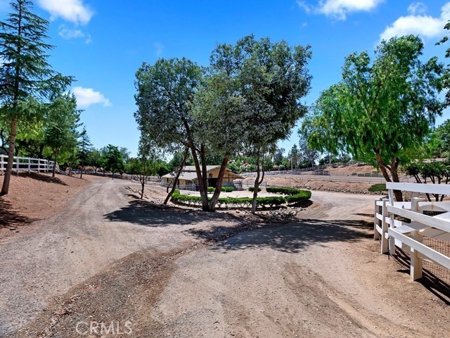 Detail Gallery Image 50 of 67 For 36410 Calle Puerta Bonita, Temecula,  CA 92592 - 5 Beds | 4/2 Baths