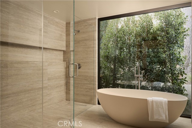 Detail Gallery Image 18 of 33 For 23740 Killion St, Woodland Hills,  CA 91367 - 4 Beds | 3 Baths