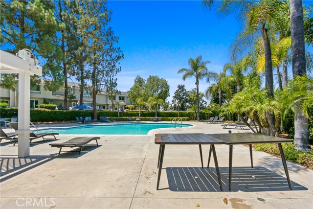 26398 Waterford Circle, Lake Forest CA: https://media.crmls.org/medias/1afbcfdd-a20b-4585-9029-7994ecdc7927.jpg