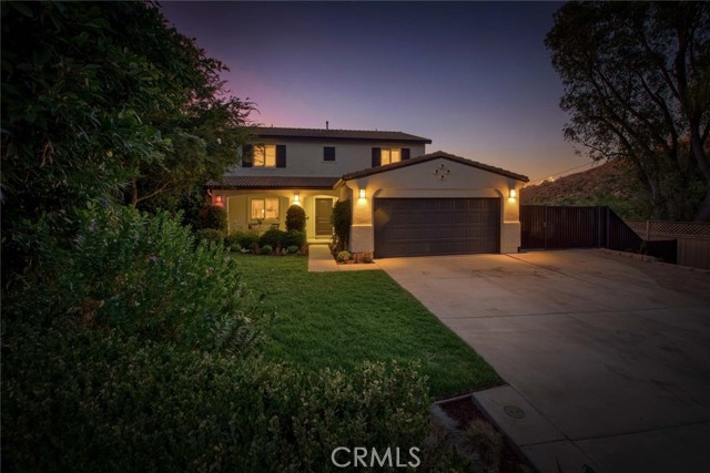 10385 Cresthaven Ln, North Tustin, CA 92705