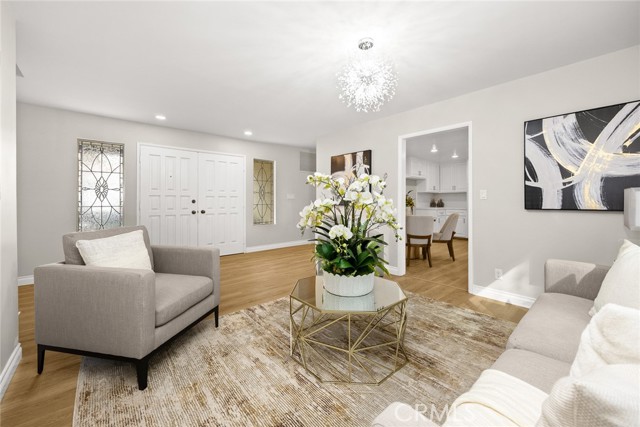 Detail Gallery Image 11 of 52 For 204 N Vega St, Alhambra,  CA 91801 - 4 Beds | 3/1 Baths