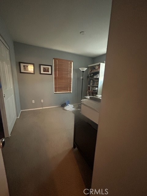 https://media.crmls.org/medias/1afdbf2b-7957-46f4-9d02-68acf6b1e847.jpg?preset=X-Large