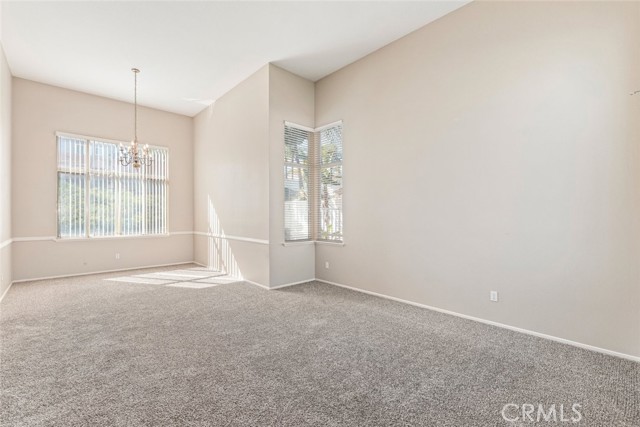 Detail Gallery Image 10 of 46 For 660 Glen Springs, Corona,  CA 92882 - 5 Beds | 3 Baths