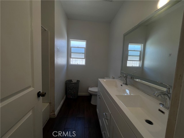 Detail Gallery Image 11 of 12 For 1012 Feliz, Bakersfield,  CA 93307 - 3 Beds | 2 Baths