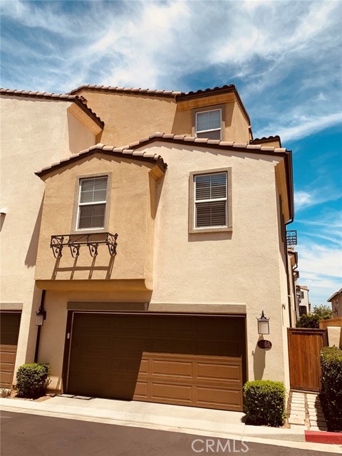 636 S Gladys Avenue, San Gabriel CA: https://media.crmls.org/medias/1afe6b23-8d2c-44d5-9c76-2ebd95fd345b.jpg