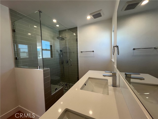 Detail Gallery Image 17 of 19 For 1847 Hilliard, Simi Valley,  CA 93063 - 3 Beds | 3 Baths