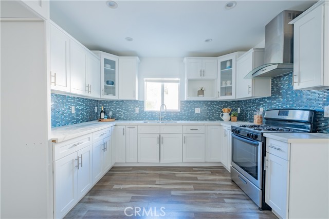 6436 Day Street, Tujunga CA: https://media.crmls.org/medias/1afe9e77-0e28-4790-b4bd-e4eebb0cd84f.jpg