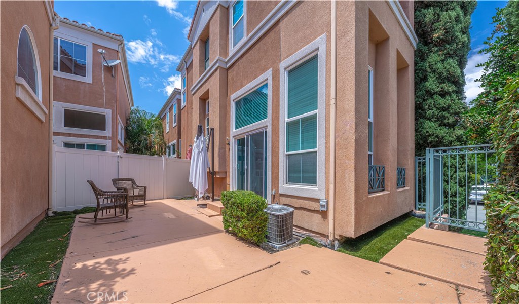 MLS #OC26118290 image #31