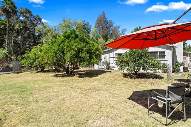 Detail Gallery Image 3 of 31 For 2243 N Nutmeg St, Escondido,  CA 92026 - 3 Beds | 2 Baths