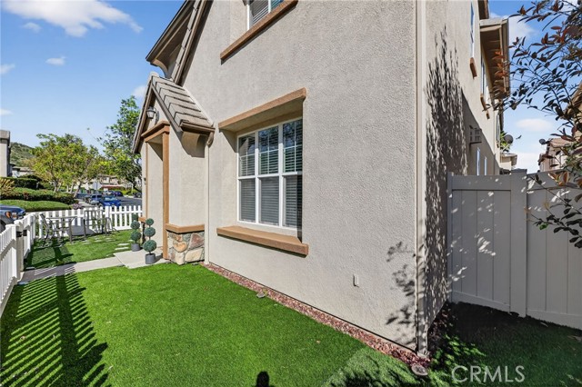 Detail Gallery Image 3 of 46 For 35715 Plume Ln, Murrieta,  CA 92562 - 3 Beds | 2/1 Baths