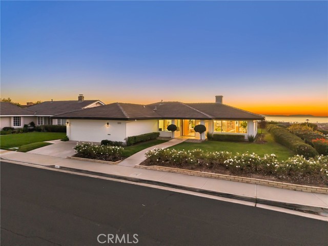 Detail Gallery Image 4 of 43 For 3501 Sausalito, Corona Del Mar,  CA 92625 - 3 Beds | 2 Baths