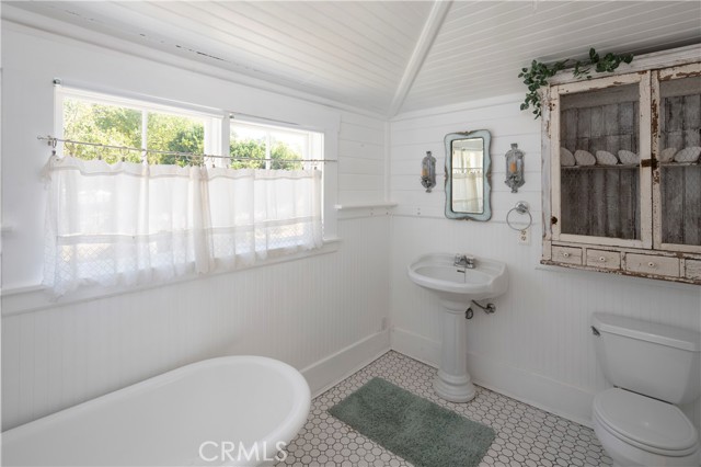 Historical Home-Primary bath