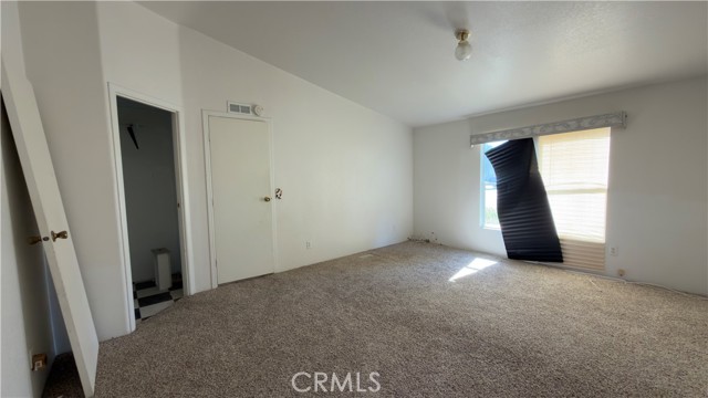 Image 10 of 53 For 18420 Decker