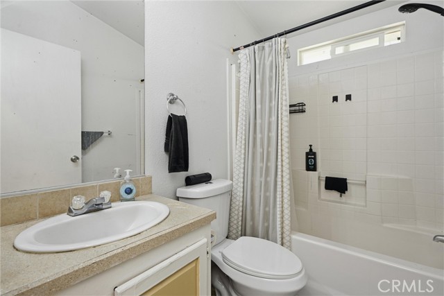 Detail Gallery Image 13 of 34 For 15560 20th Ave, Clearlake,  CA 95422 - 3 Beds | 2 Baths