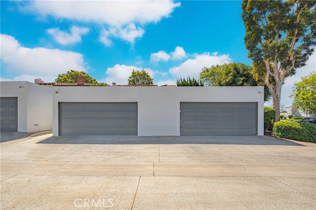 Detail Gallery Image 31 of 37 For 2214 Vista Hogar, Newport Beach,  CA 92660 - 4 Beds | 2/1 Baths