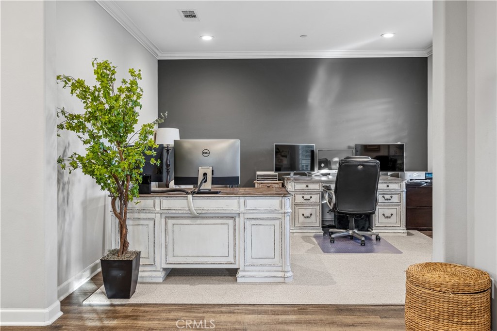 1b0286b7 19e2 41cd 80d1 9b33d17512b7