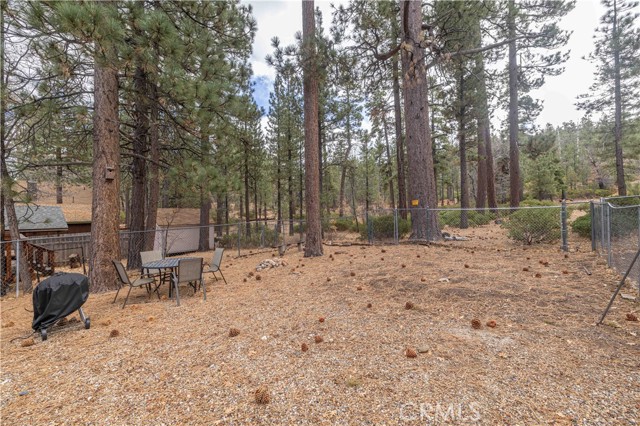 Detail Gallery Image 24 of 26 For 42581 Willow Ave, Big Bear Lake,  CA 92315 - 2 Beds | 1 Baths