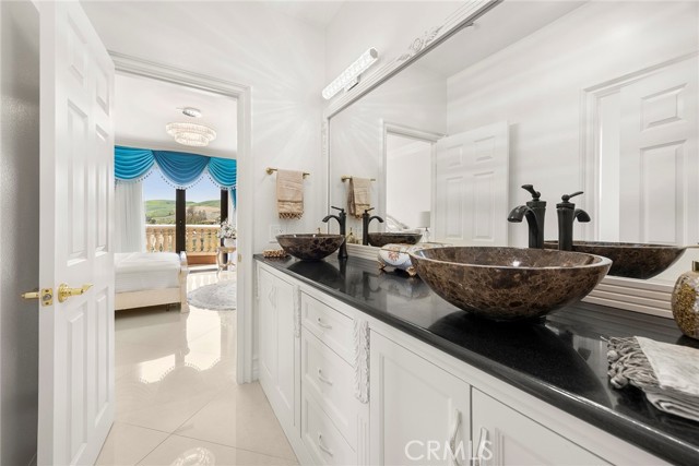 Detail Gallery Image 25 of 60 For 3991 Hollow Ridge Ct, Yorba Linda,  CA 92887 - 5 Beds | 4/1 Baths