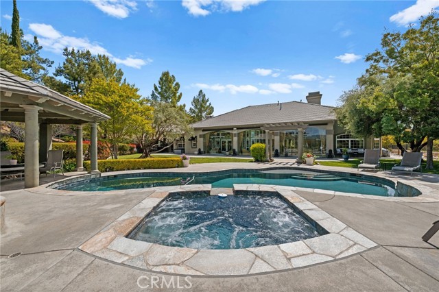 38565 Celine Cove, Murrieta CA: https://media.crmls.org/medias/1b0314b7-8a1b-4849-b7ca-fc05f33f377c.jpg