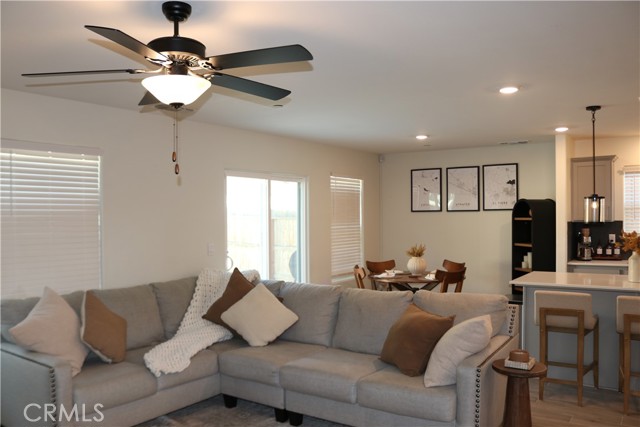 Detail Gallery Image 15 of 36 For 1988 Truckee Dr, Atwater,  CA 95301 - 4 Beds | 2 Baths