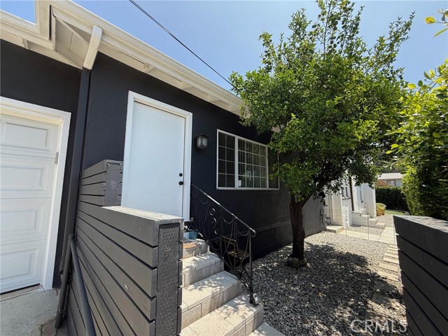 Detail Gallery Image 14 of 15 For 2201 Avon, Los Angeles,  CA 90026 - – Beds | – Baths