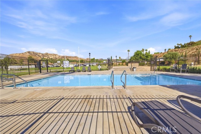 2 Bed Home for Sale in Castaic, California