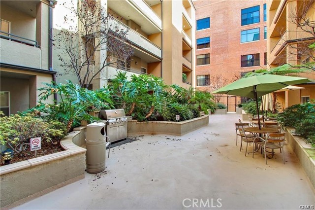 838 Pine Avenue, Long Beach CA: https://media.crmls.org/medias/1b043a11-6f79-49f8-851c-54376aa8311a.jpg