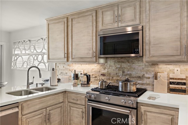 Detail Gallery Image 16 of 46 For 23 Canyon Crest, Corona Del Mar,  CA 92625 - 3 Beds | 2/1 Baths