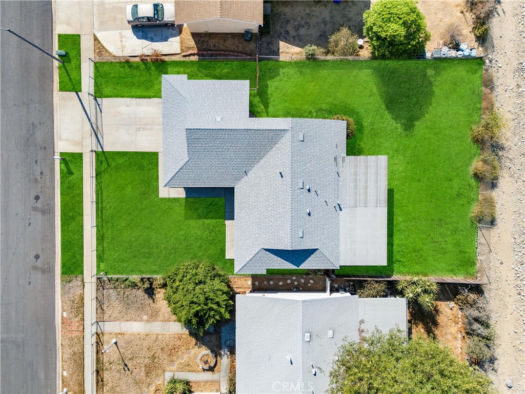 https://media.crmls.org/medias/1b053674-8329-40d3-bb24-fabd37cef666.jpg?preset=X-Large