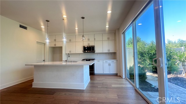 14293 Hillcrest Drive, Chino Hills CA: https://media.crmls.org/medias/1b05549c-1103-4387-a95b-d5e455165d2e.jpg