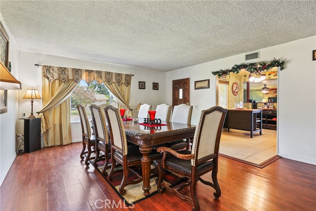 Detail Gallery Image 8 of 39 For 7430 Leucite Ave, Rancho Cucamonga,  CA 91730 - 3 Beds | 2 Baths