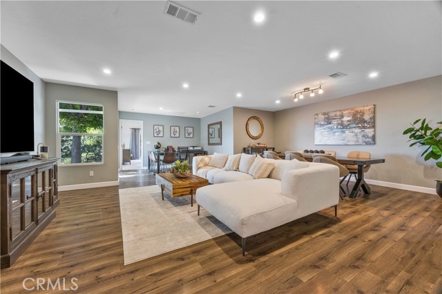 1425 Hastings Ranch Drive, Pasadena CA: https://media.crmls.org/medias/1b0608c3-5787-4e1f-a046-b36bf7978f6e.jpg