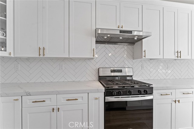 8798 Crest View Drive, Corona CA: https://media.crmls.org/medias/1b070bb5-214b-4131-bdd9-a5e2429c1833.jpg