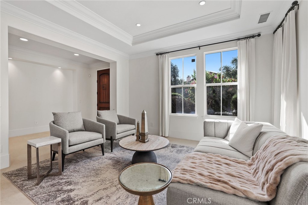 MLS #OC25222504 image #8