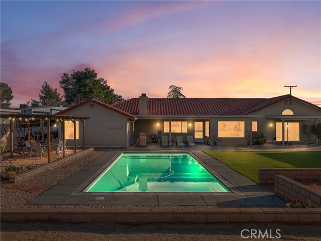 Detail Gallery Image 6 of 62 For 19544 Oneida, Apple Valley,  CA 92307 - 4 Beds | 3 Baths