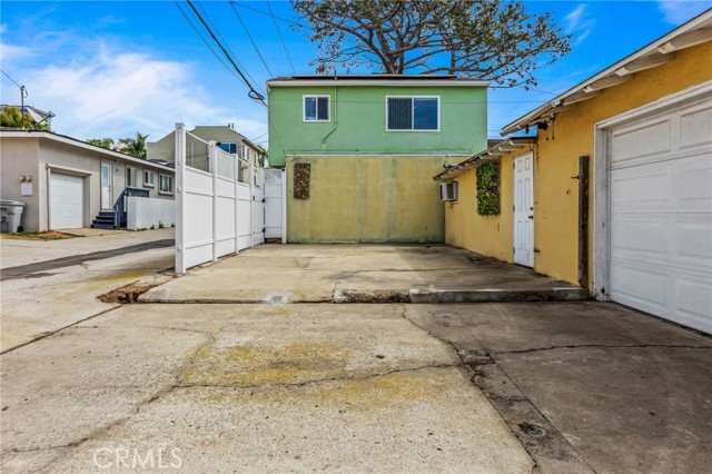 Detail Gallery Image 28 of 45 For 820 Law St, San Diego,  CA 92109 - 4 Beds | 2 Baths